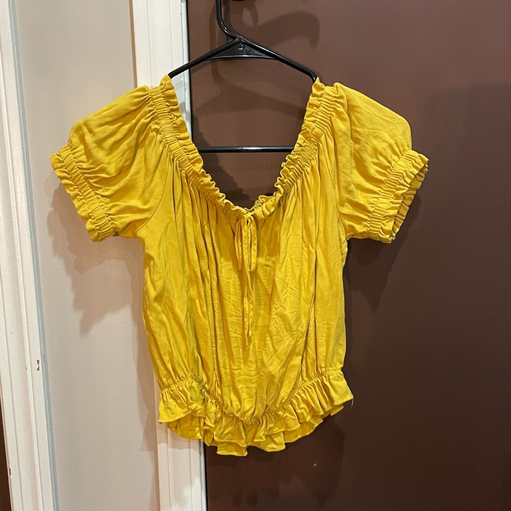 Cropped Yellow Shirt